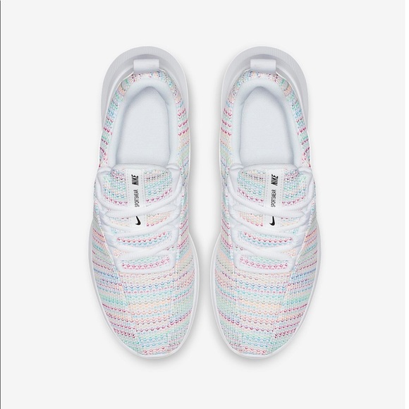 Nike Viale Sneakers - Picture 10 of 13